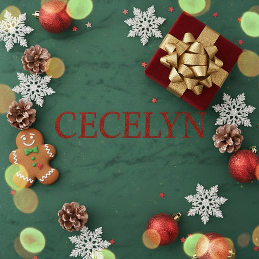 Kerstdecoratie met rode CECELYN-logo, cadeau, gingerbread man, sneeuwvlokken en kerstballen op groene achtergrond.
